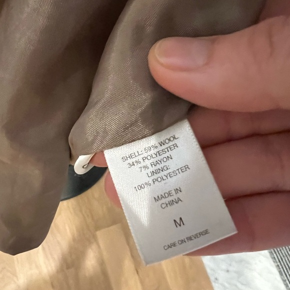 New York & Company Light Brown tan button up coat, medium - Picture 4 of 8